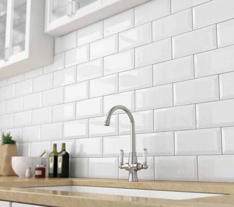 subway tile kitchen backsplash