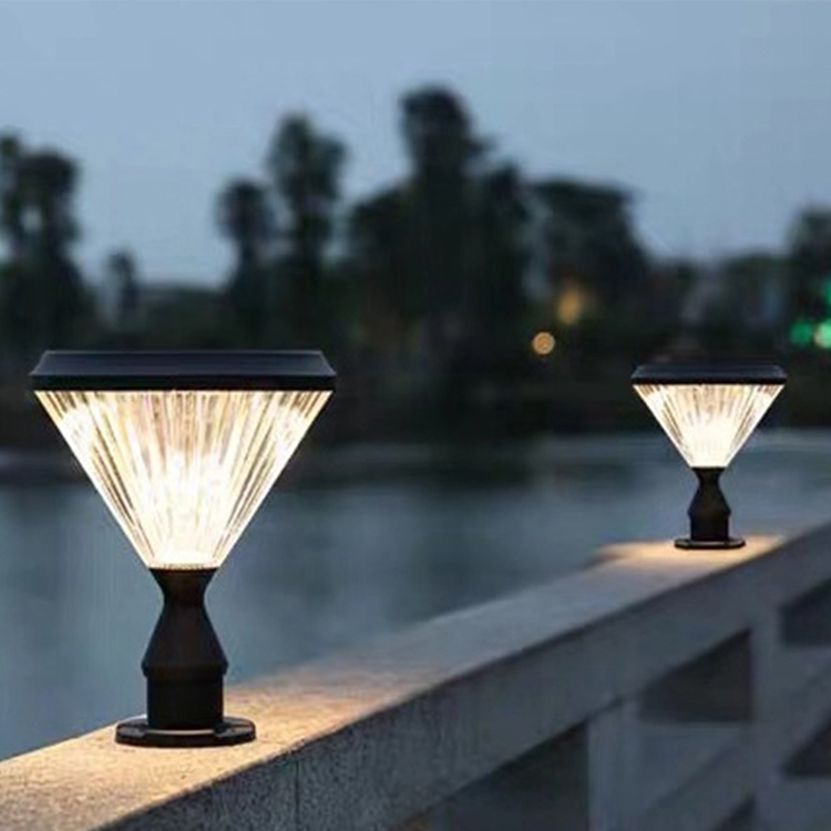 European style post led light with diamond shape