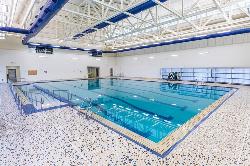 Commercial pool.jpg