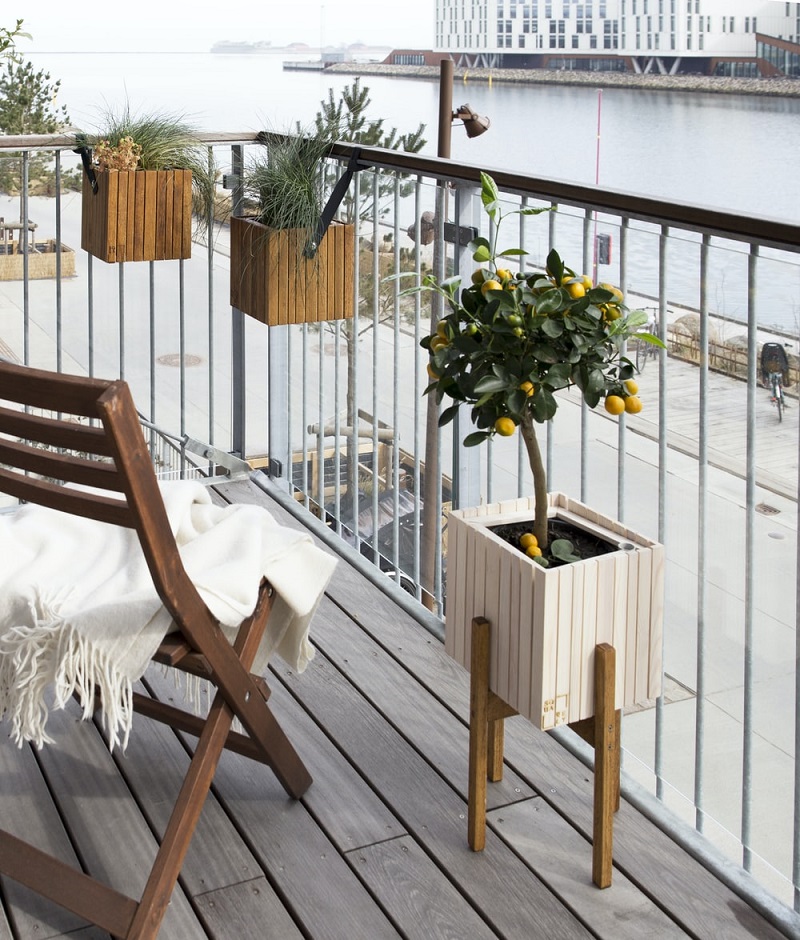 white balcony design idea.jpg
