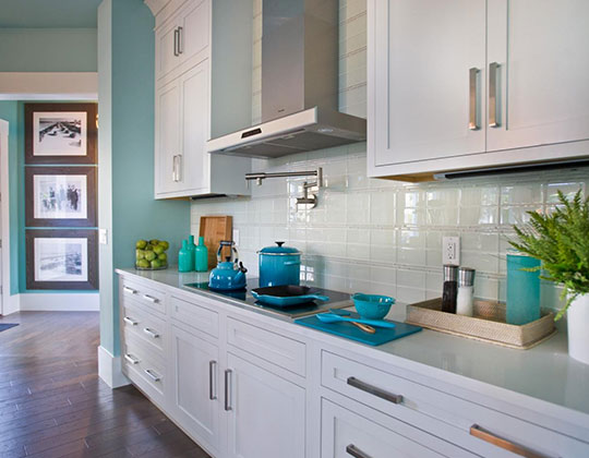 glass-tiles-banner-top.jpg